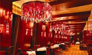 【酒店餐廳】?jī)?yōu)質(zhì)不銹鋼底盤+紅色K9水晶掛件吊燈